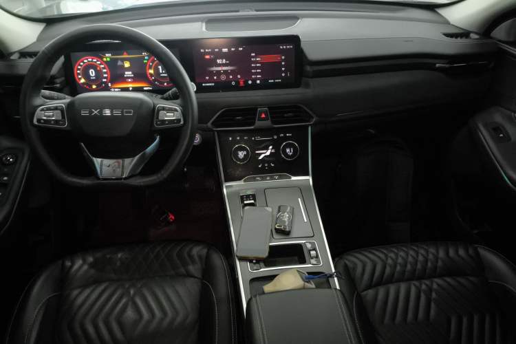 Used EXEED Lingyun 2023 300T Two-Wheel Drive Star Edition