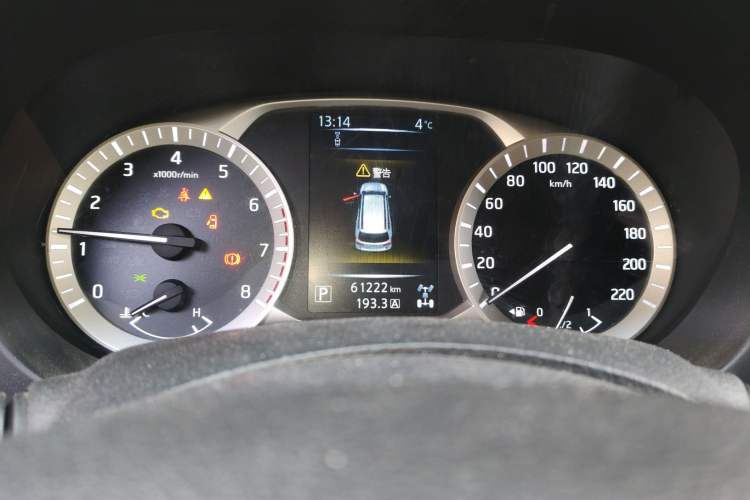 Used Nissan Terra 2018 2.5L Automatic 4x4 Flagship Edition