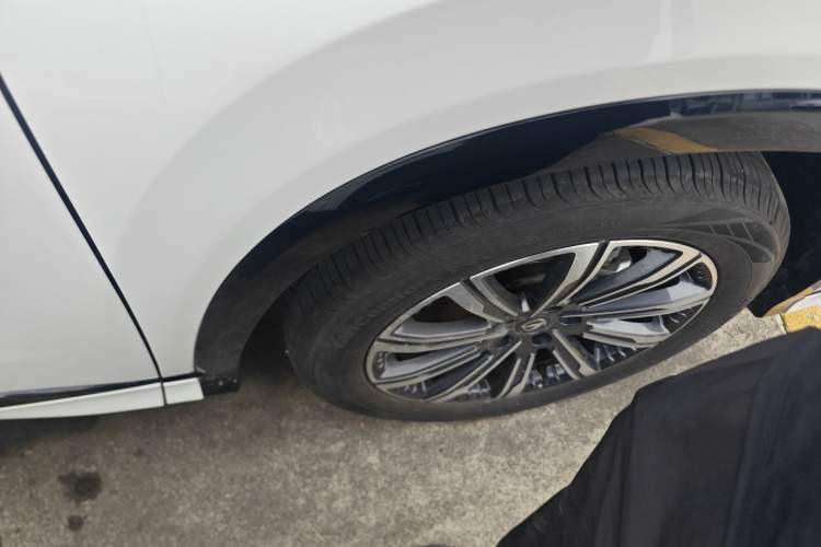 Used CHANGAN CS75 PLUS 2025 Model, 3rd Generation Champion Edition 1.5T Jinghang Version Right Front Wheel Hub