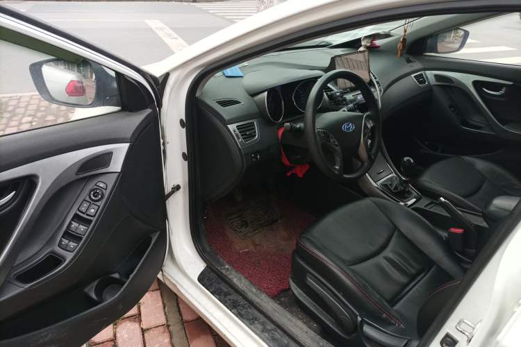 Used Hyundai Elantra (5th Generation / Langdong) 2015 1.6L Manual Leading Model Driver Seat