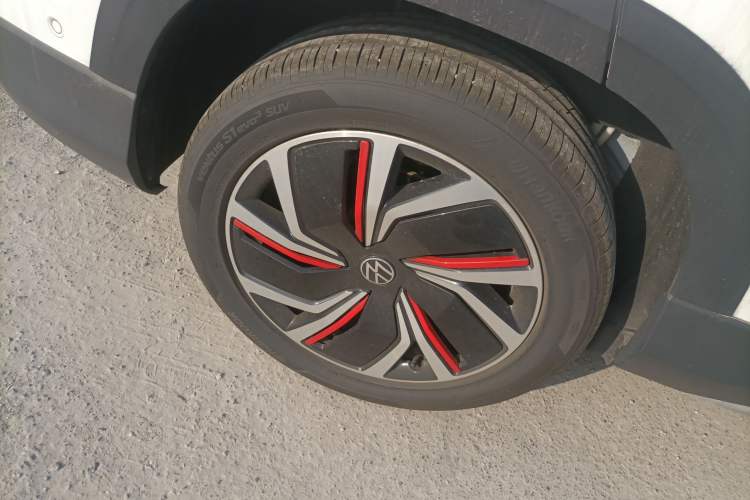 Used Volkswagen Tharu 2024 300TSI Two-Wheel-Drive Moon Luxury Edition