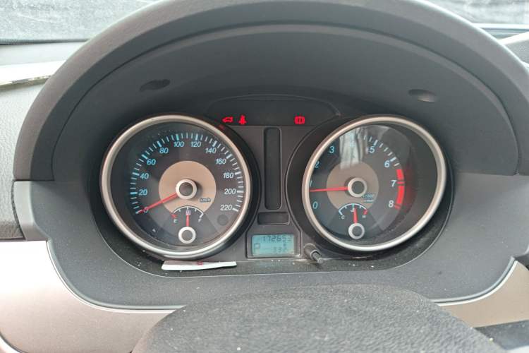 Used Buick Excelle 2013 1.5L Automatic Classic Model
