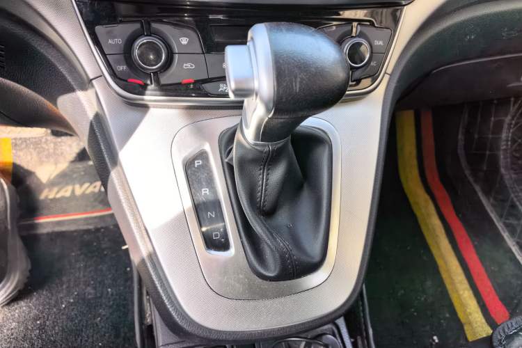 Used Haval M6 2018 Revised Version 1.5T DCT Two-Wheel Drive Elite Edition