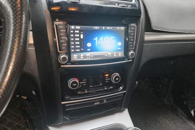 Used Haval H5 Classic 2018 Classic Edition 2.0T Manual Two-Wheel Drive Elite Model