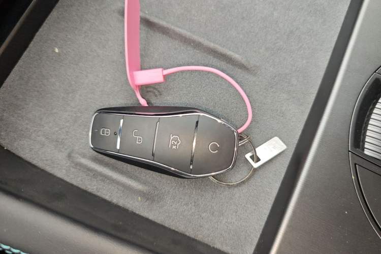 Used BYD Seal 06 New Energy 2025 DM-i Intelligent Drive 120KM Flagship Model Interior 1