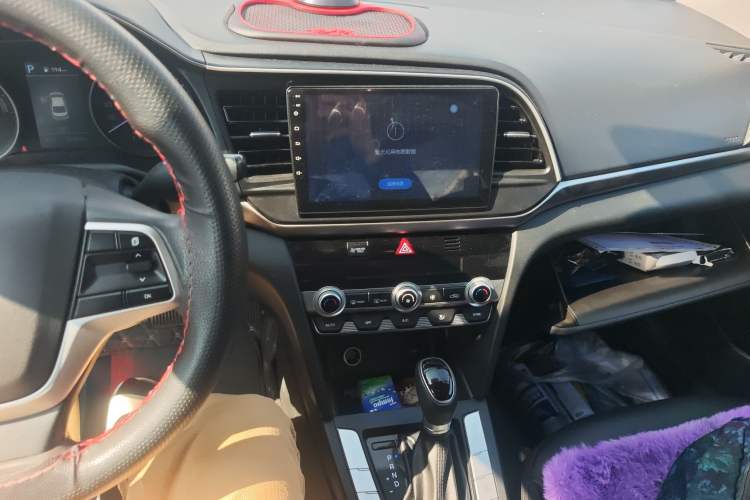 Used Hyundai Elantra PHEV 2019 1.6L PHS Comfort Edition Audio And AC Panel