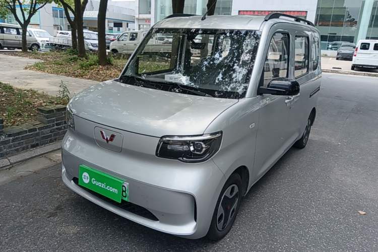 Used Wuling Zhiguang New Energy 2025 Model 305km Ambitious Edition