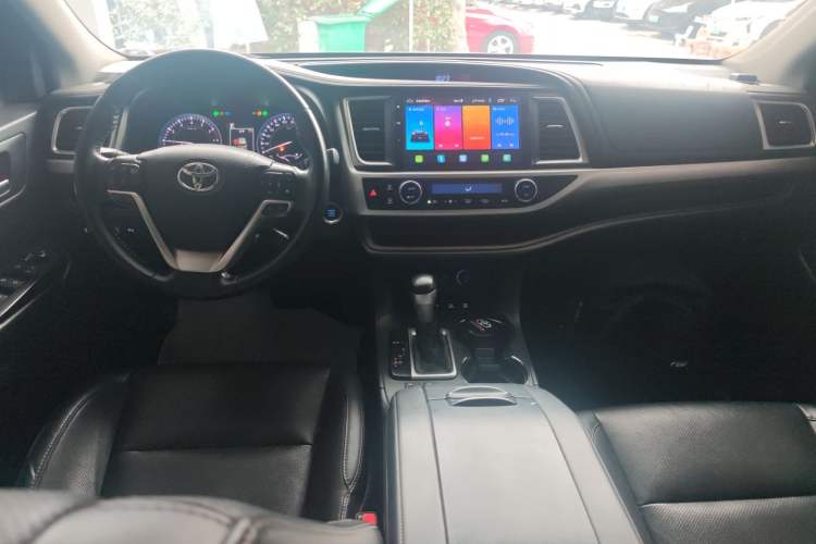 Used Toyota Highlander 2018 2.0T Four-Wheel Drive Luxury Version 7 Seats China VI Standard