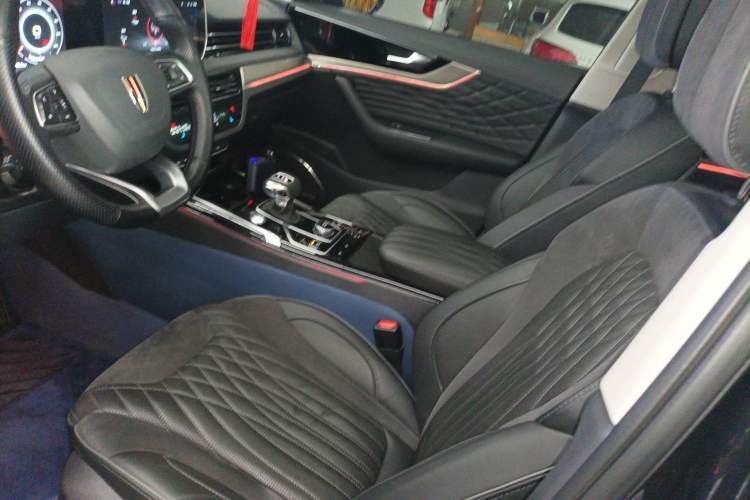 Used Hongqi HS5 2022 Revised Version 2.0T Smart Connect Flagship Edition
