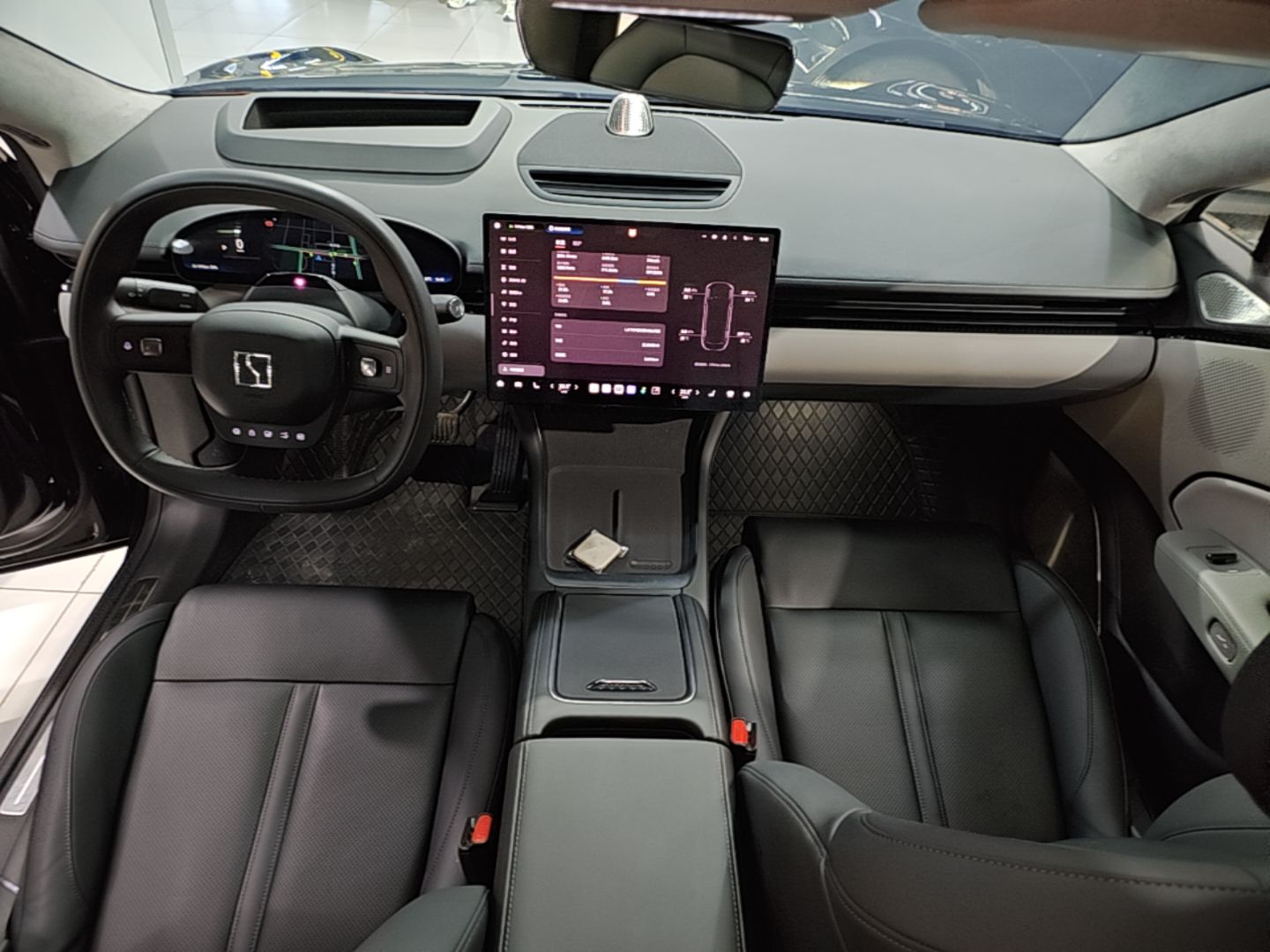 Zeekr 007 2025 Rear-Drive Intelligent Driving Version 75 kWh — снимка 12
