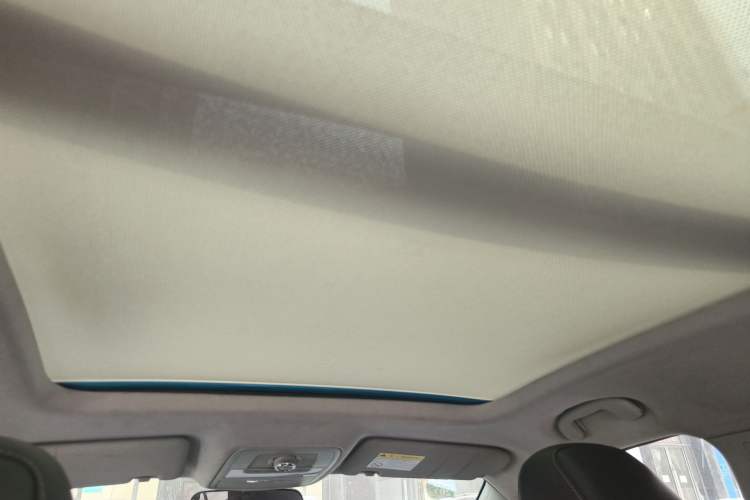 Used Roewe RX5 2016 20T Two-Wheel Drive Automatic Flagship Edition
