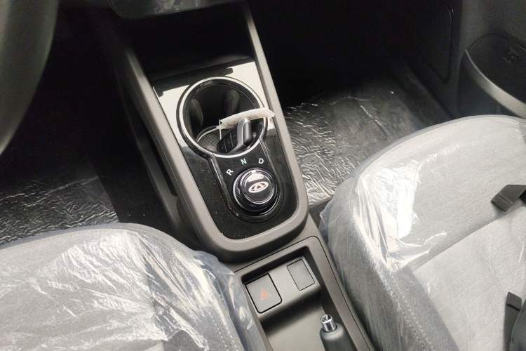 Used Chery QQ Little Ant 2025 Model, 251km Favorite Edition, 25.05kWh Gear Lever