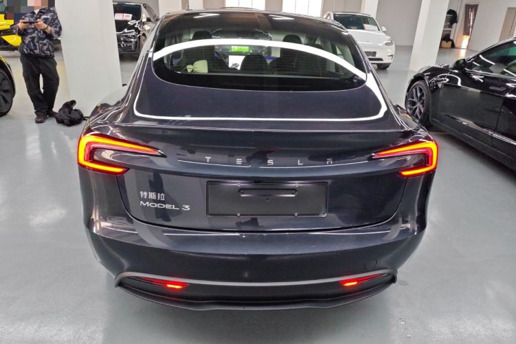 Used Tesla Model 3 2025 Rear-Wheel-Drive Version
