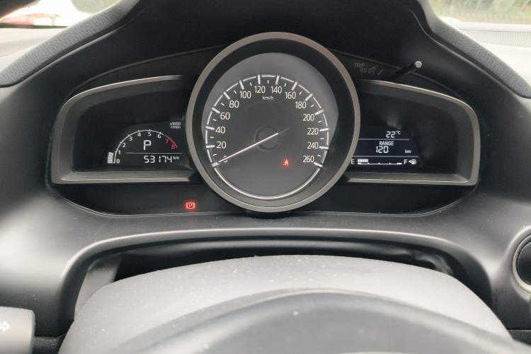 Used Mazda 3 Axela 2017 Sedan 1.5L Automatic Luxury Model China VI Standard