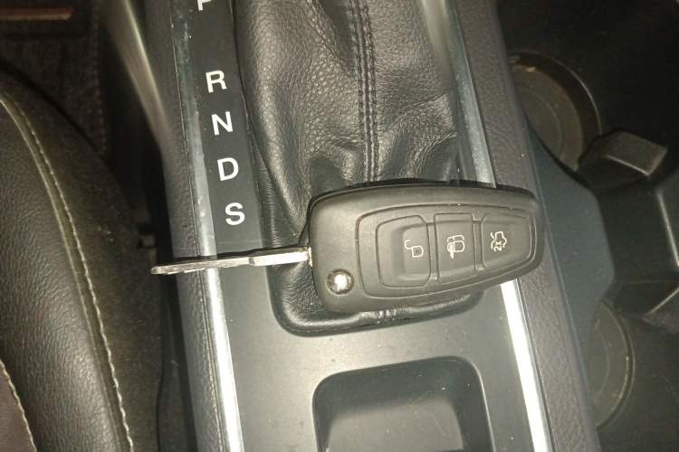 Used Ford Kuga 2017 EcoBoost 180 Two-Wheel-Drive Tiger Leap Model