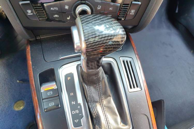 Used Audi A4L 2013 35 TFSI Automatic Standard Model
