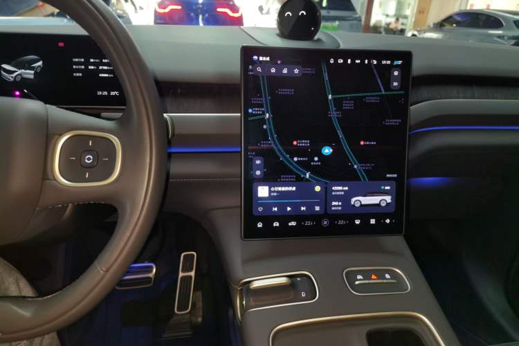 Used Nio ES8 2024 75 kWh Audio And AC Panel