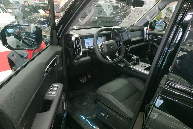 Used JETOUR Shanhai Traveler C-DM 2024 C-DM 129KM Linye Edition Driver Seat