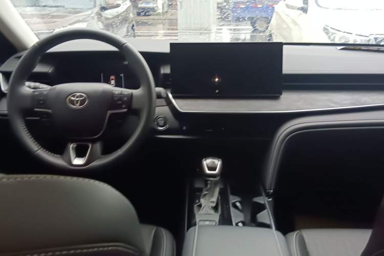 Used Toyota Camry 2024 2.0G Prestige Edition
