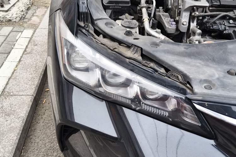 Used Toyota Avalon 2019 2.0L XLE Premium Edition China VI