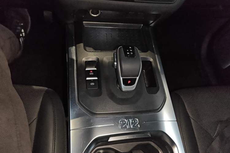 Used 212 T01 2025 2.0T Changfeng
