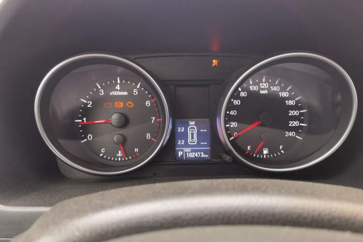 Used Haval H6 2013 Upgraded Model 2.4L Automatic Two-Wheel Drive Elite Version
