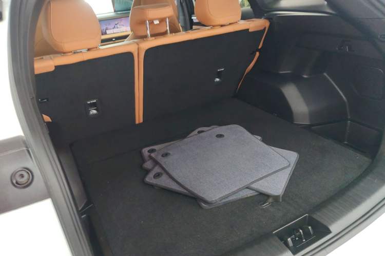 Used Geely Galaxy L7 2025 EM-i 115km Exploration+ Edition
