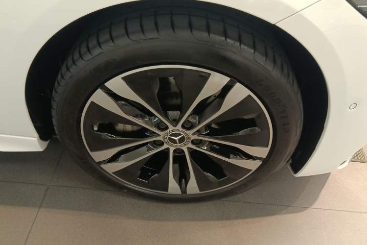 Used Mercedes-Benz C-Class New Energy 2025 C 350 eL
