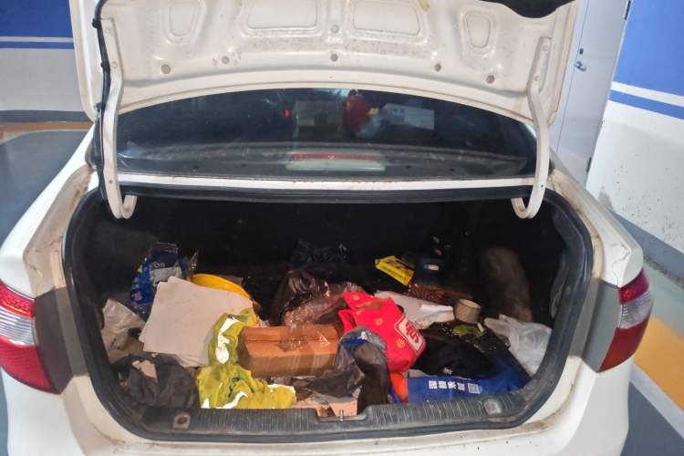 Used Kia K2 2011 Sedan 1.6L Automatic Transmission Premium