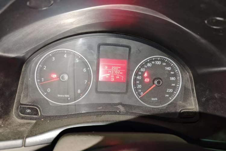 Used Volkswagen Bora 2008 1.6L Manual Fashion Model