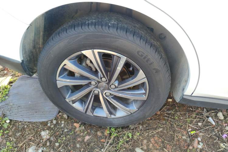 Used Geely Auto Vision X6 2020 1.4T CVT Luxury Edition
