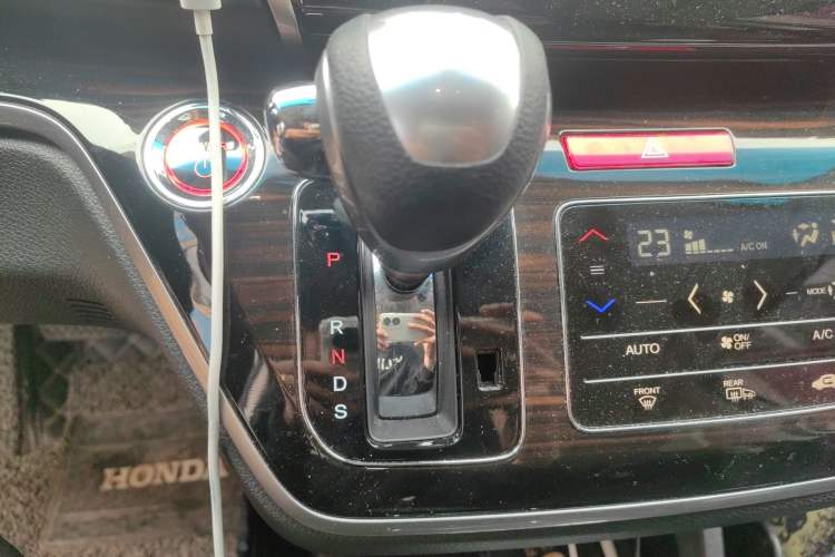 Used Honda Odyssey 2019 2.0L Rui·Zhi Zhen Edition Gear Lever