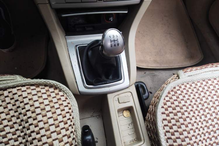 Used Ford Focus 2011 Sedan 1.8L Manual Classic Model
