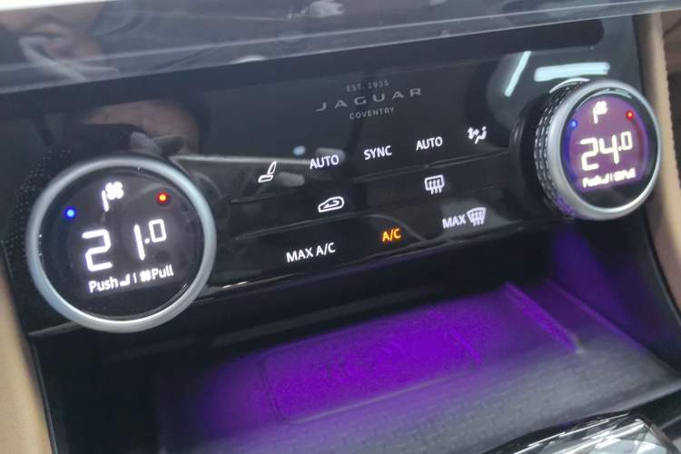 Used Jaguar XFL 2024 2.0T P250 Two-Wheel Drive Prestige Luxury Edition
