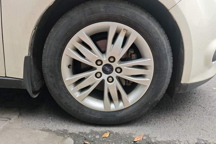 Used Ford Focus 2012 Sedan 1.6L Automatic Comfort Model