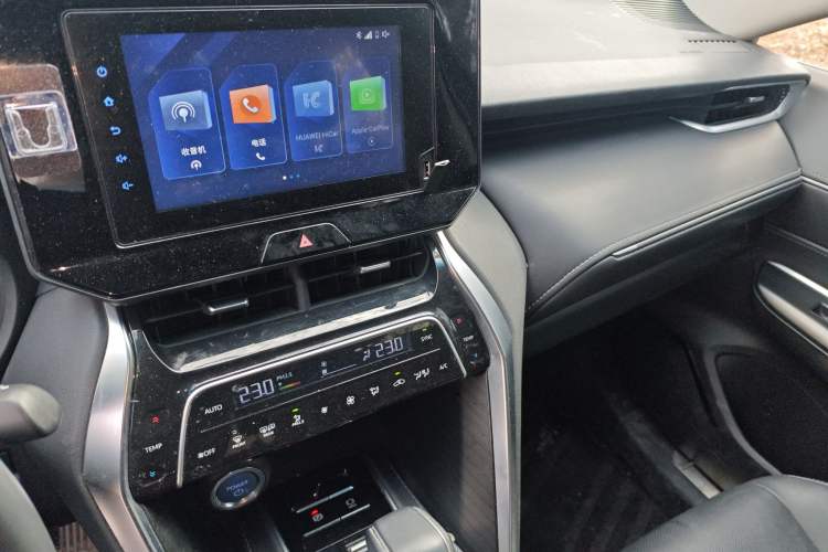 Used Toyota Harrier 2022 Dual-Engine 2.5L CVT Two-Wheel Drive Luxury Edition Audio And AC Panel