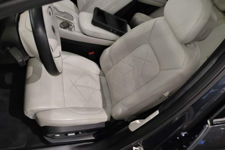 Used Nio ES7 2022 100 kWh Left Front Seat