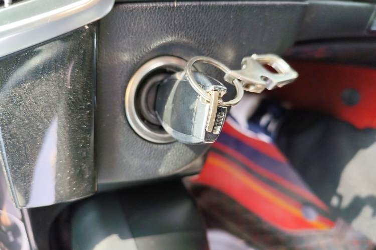 Used Mercedes-Benz E-Class 2010 E 200 CGI Elegant Model Vehicle Key