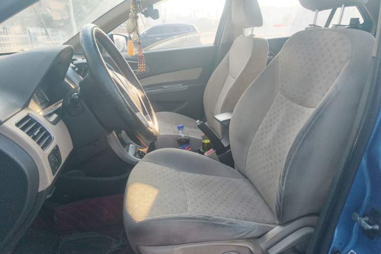 Used Baojun 630 2013 1.5L manual Entry-level trim