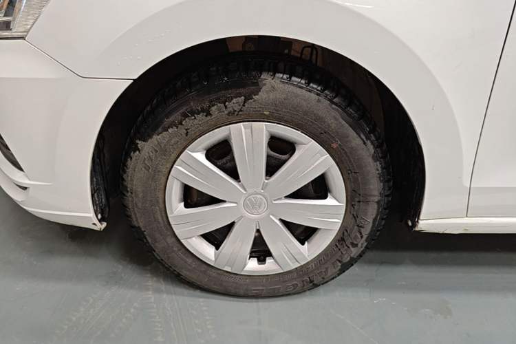 Used Volkswagen Jetta 2017 1.4L Manual Fashion Edition