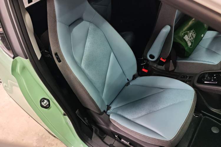 Used Chery Little Ant 2022 Sweet Pink Edition Half-Sugar Version Lithium Iron Phosphate 30 kW 301 km