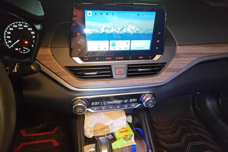 Used Nissan Teana 2021 2.0L XL Comfort Edition Audio And AC Panel