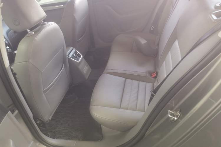 Used Skoda Octavia 2015 1.6L Manual Yijun Edition
