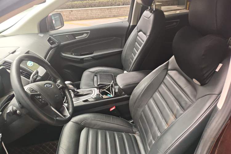 Used Ford Edge 2016 EcoBoost 245 Two-Wheel-Drive Titanium 7-Seater
