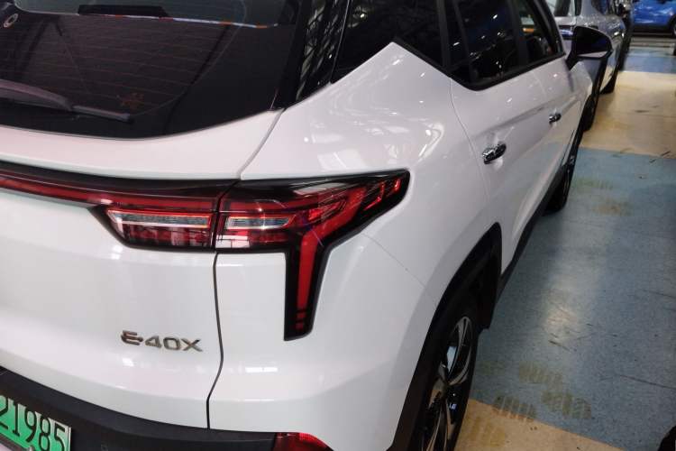 Used SOL E40X 2021 Silver Armor Edition