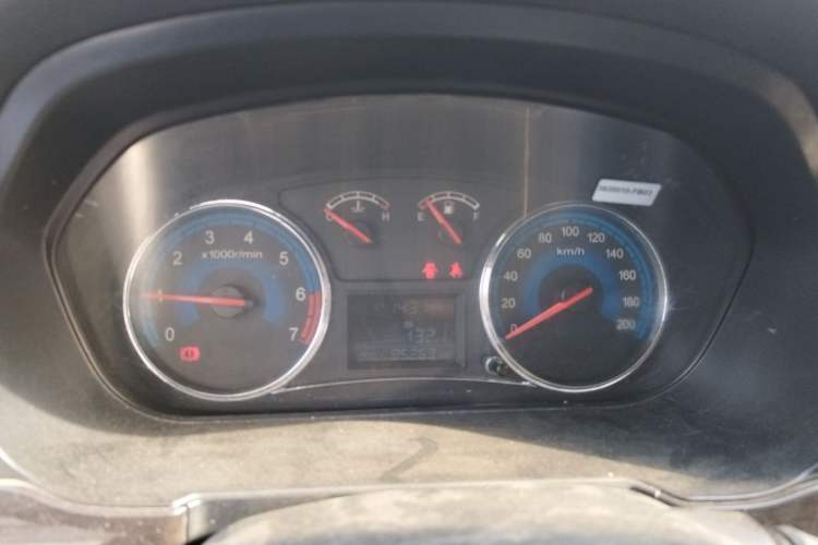 Used Dongfeng Fengon 360 2015 1.5L Manual Luxury 7-Seater China IV Standard Instrument Cluster