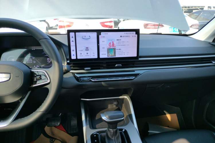 Used Geely Auto Emgrand 2025 4th Generation 1.5L CVT Longteng Edition
