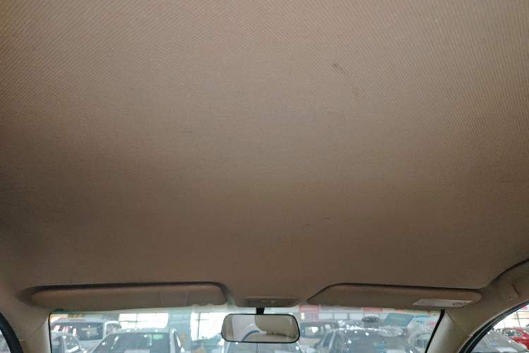 Used Baojun 730 2014 1.5L manual Comfort version 7 seats Headliner