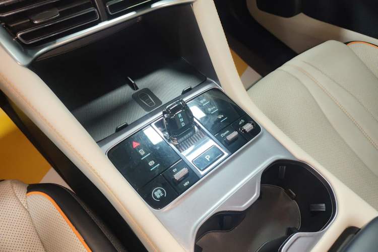 Used BYD Song PLUS New Energy 2024 HONOR Edition DM-i 110km Flagship PLUS Gear Lever