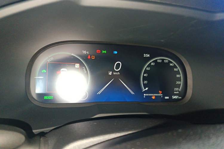 Used Toyota Wildlander 2023 Dual-Motor 2.5L E-CVT Four-Wheel Drive Prestige Edition
